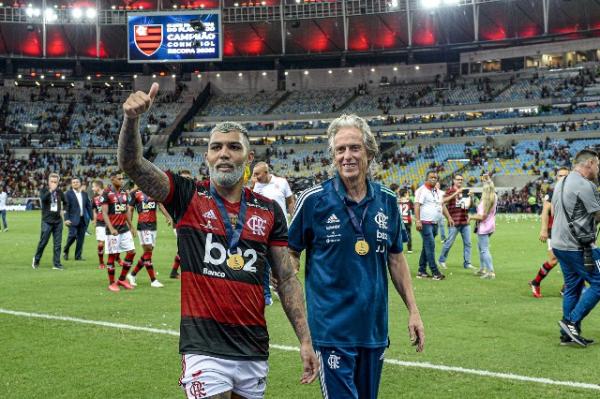 Gabigol e Jorge Jesus(Imagem:Marcelo Cortes / Flamengo)