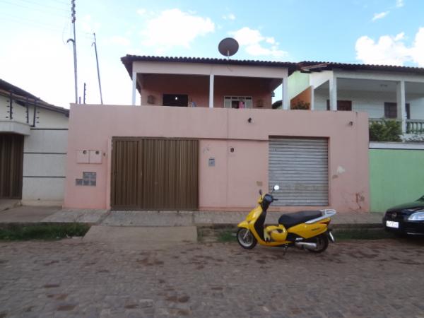 Incêndio destrói quarto de uma casa em Floriano.(Imagem:FlorianoNews)