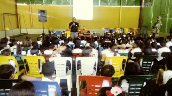 Escola Pequeno Príncipe promove palestra em homenagem ao Dia do Soldado.(Imagem:FlorianoNews)