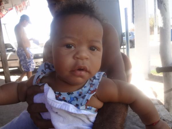 Criança de quatro meses necessita de ajuda em Floriano.(Imagem:FlorianoNews)