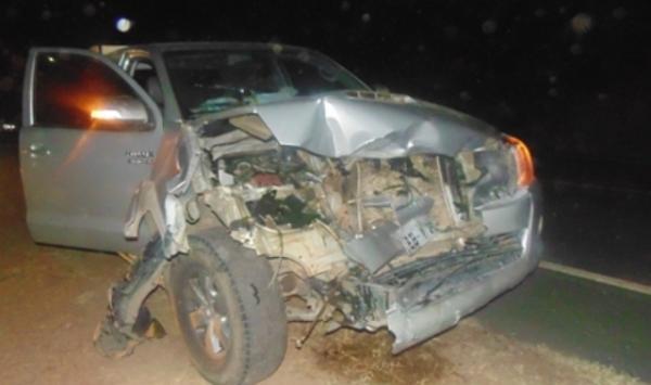 Veículo fica destruído ao colidir com animal na PI 140 em Floriano.(Imagem:PiauiNoticias)