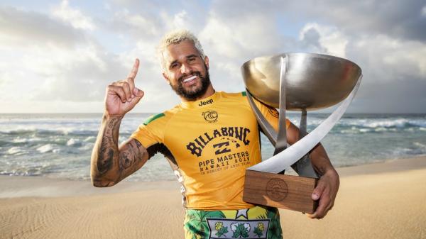 Campeão do Mundial de surfe, Ítalo Ferreira pede música no Fantástico.(Imagem:Divulgação)