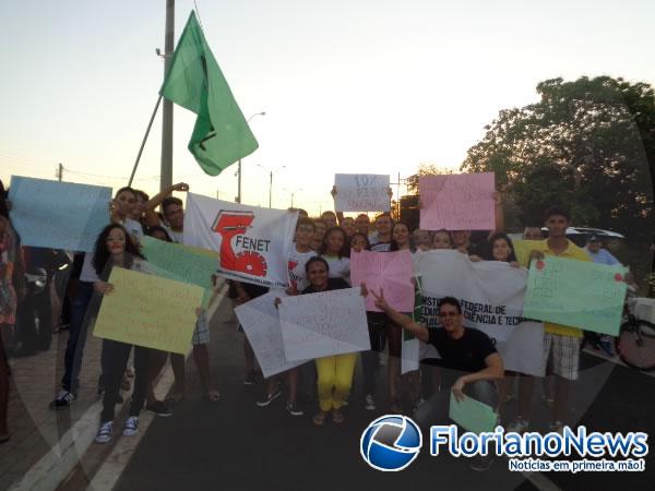 Protesto isolado(Imagem:FlorianoNews)