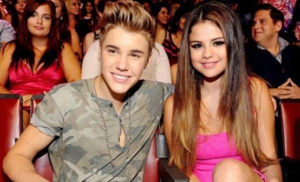 Justin Bieber e Selena Gomez(Imagem:Famosidades)