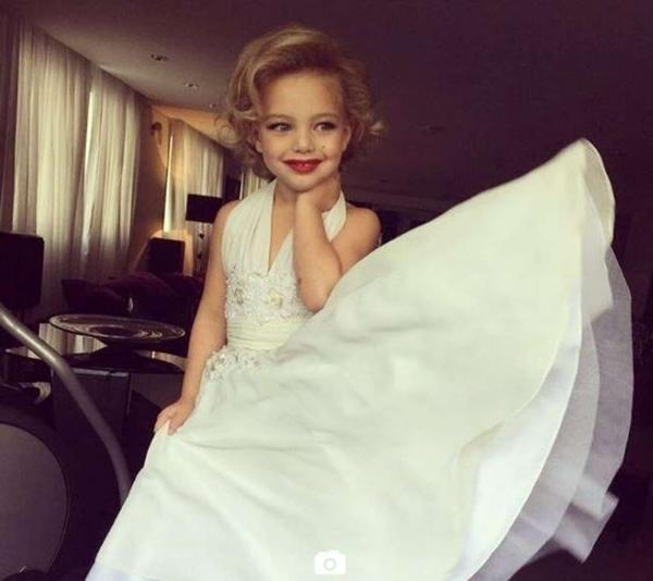 Sheila Mello veste filha de Marilyn Monroe.(Imagem:Instagram)