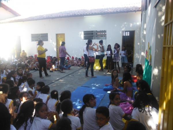 Escola Mega de Floriano comemorou o Dia do Folclore.(Imagem:FlorianoNews)