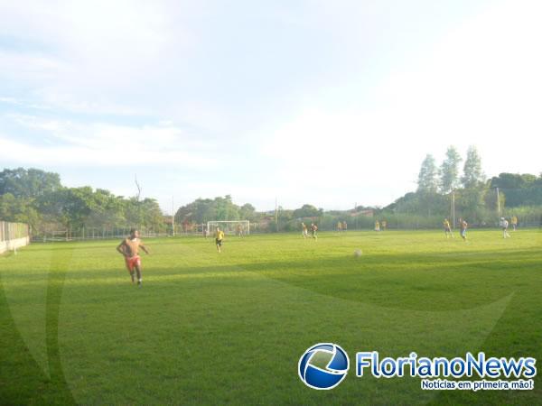 Em busca de talentos, olheiros visitam Clube Atletas do Futuro.(Imagem:FlorianoNews)