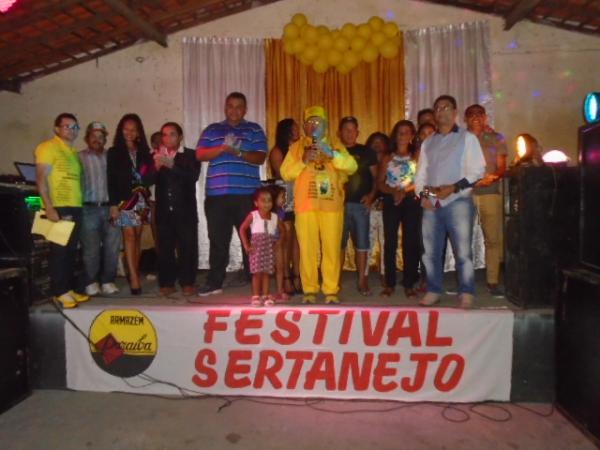 Exaltação do romantismo marca realização do Festival Sertanejo 2017.(Imagem:FlorianoNews)