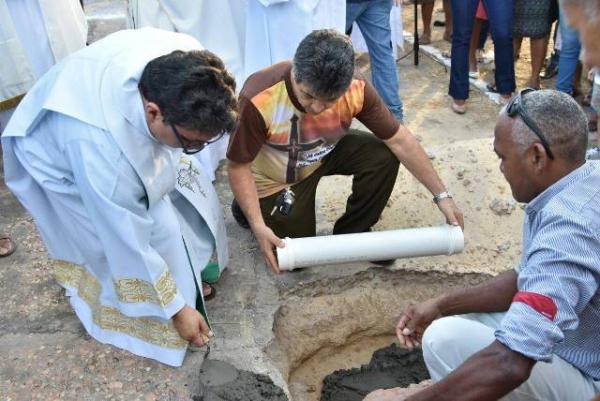 Lançada pedra fundamental para construção de igreja no Alto da Cruz.(Imagem:SECOM)