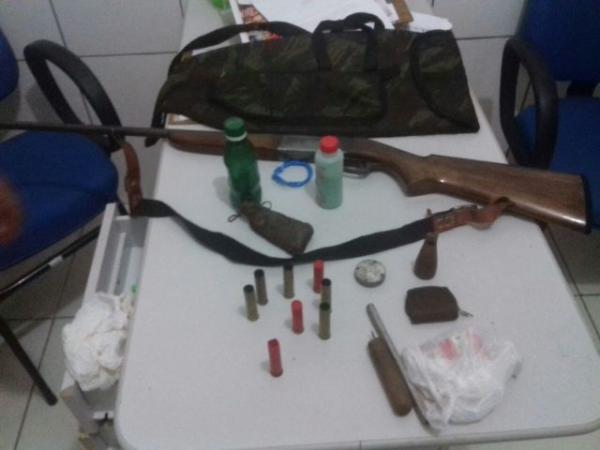 Patrulhamento Rural do 3°BPM de Floriano apreende armas e material de caça.(Imagem:3° BPM)