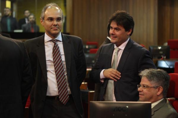 Assembleia recebe pedido de autorização para viagem oficial do governador(Imagem:Alepi)