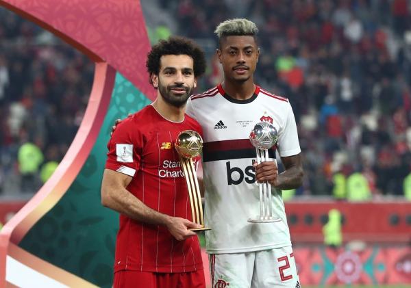 Salah e Bruno Henrique Flamengo e Liverpool(Imagem:REUTERS/Ibraheem Al Omari)