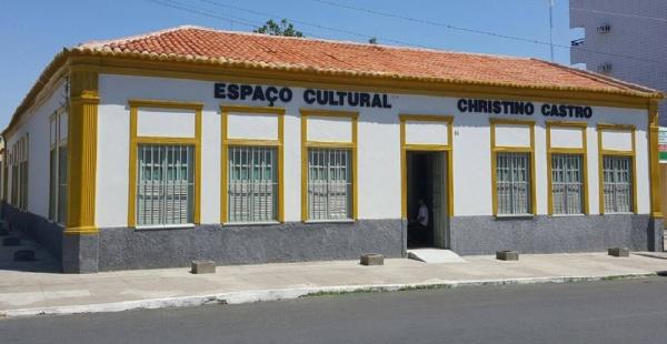 Espaço Cultural Christino Castro, na Av. Eurípedes de Águiar, centro de Floriano.(Imagem:Reprodução/Facebook)