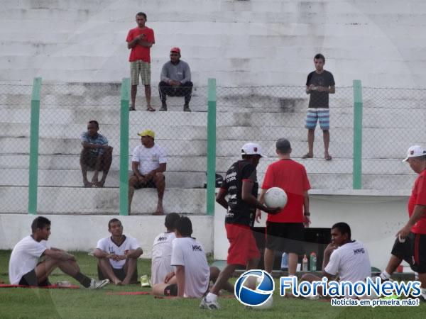Flamengo-PI treina no Estádio Tiberão para enfrentar Atlético-GO.(Imagem:FlorianoNews)