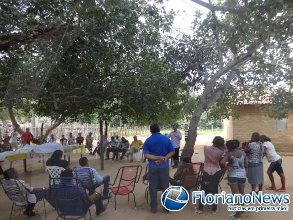 Prefeito Gilberto Júnior e Secretários participam de reunião na Vereda dos Cágados.(Imagem:FlorianoNews)