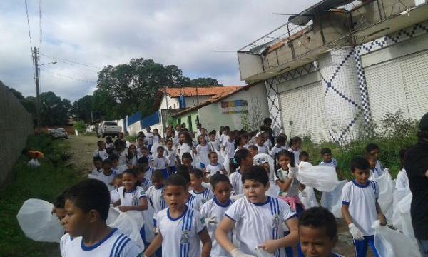Escola Francisquinha Silva e UBS Paulo Martins realizam ações educativas de combate ao Aedes Aegypti(Imagem:Divulgação)