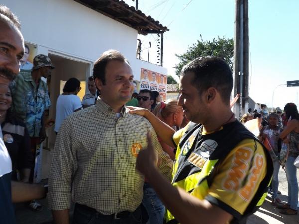 Mainha inaugura comitê eleitoral em Floriano.(Imagem:Assessoria de Comunicação)