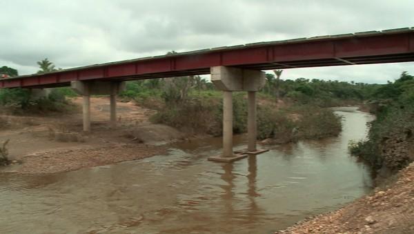 Rio Gameleira, em Beneditinos.(Imagem:Reprodução/TV Clube)