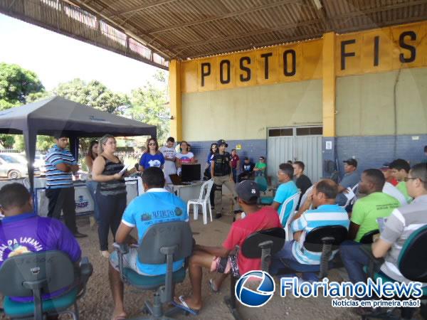 Polícia Rodoviária Federal realizou campanha educativa em Floriano.(Imagem:FlorianoNews)