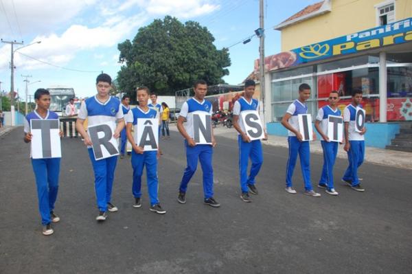 Prefeitura e SUTRAN fazem abertura da Semana Nacional do Trânsito em Floriano.(Imagem:Waldemir Miranda)