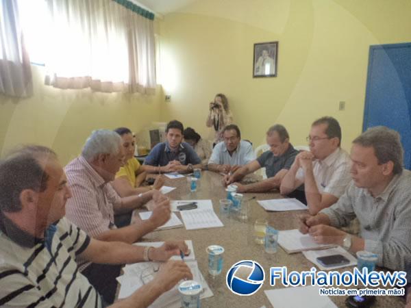 Reunião debateu tramitação do Projeto de Reforma Administrativa da Prefeitura.(Imagem:FlorianoNews)