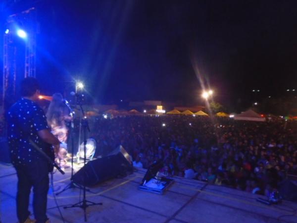 Show com Dorgival Dantas atrai multidão e encerra festividades do aniversário de Barão de Grajaú.(Imagem:FlorianoNews)