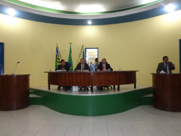 Câmara Municipal de Floriano encerra Sessões da primeira quinzena do mês de setembro(Imagem:FlorianoNews)
