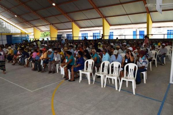 Pacientes atendidos pelo Programa Olhar Bem fazem retorno médico.(Imagem:Waldemir Miranda)