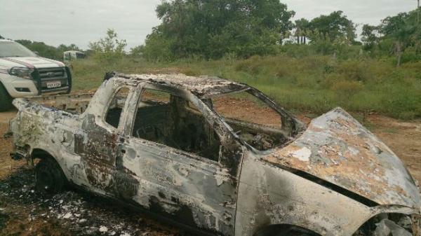 Vereador tem carro roubado e incendiado em Barão de Grajaú.(Imagem:Reprodução/Whats App)