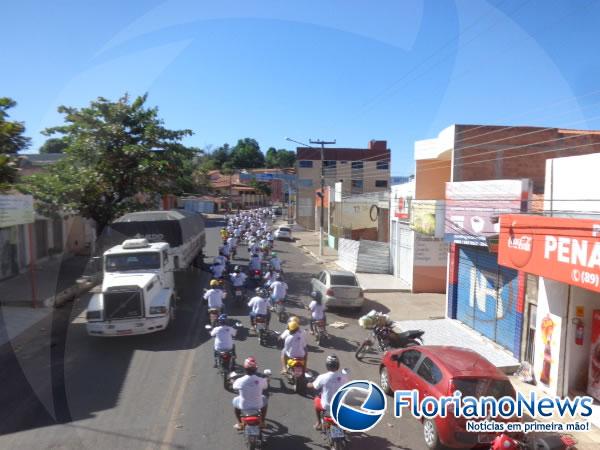 Carreata comemora o Dia do Motociclista em Floriano.(Imagem:FlorianoNews)