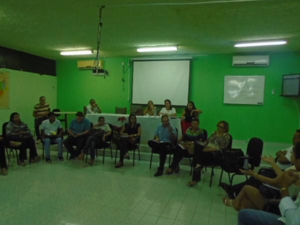 Encontro com Secretários Municipais debate atendimento no HTN de Floriano.(Imagem:FlorianoNews)