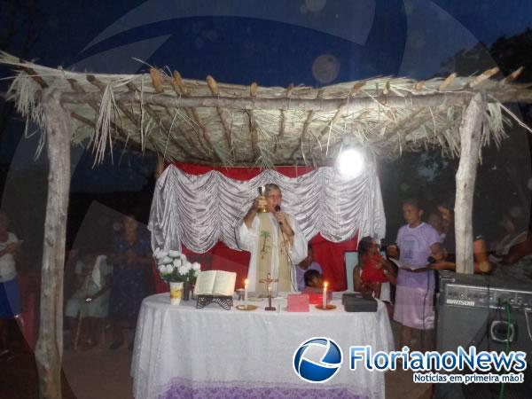 Comunidade Ilha encerrou Ano Litúrgico com solenidade de Cristo Rei.(Imagem:FlorianoNews)