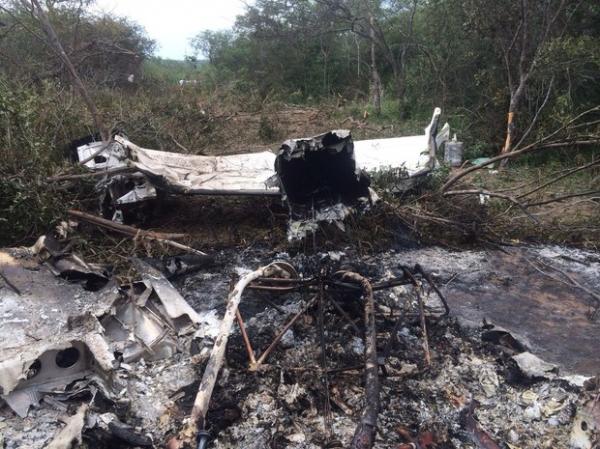 Avião monotor que caiu seguia para pista clandestina.(Imagem:Polícia Civil / Divulgação)