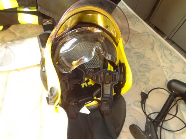 Bombeiros de Floriano recebem equipamento individual de combate a incêndio.(Imagem:FlorianoNews)
