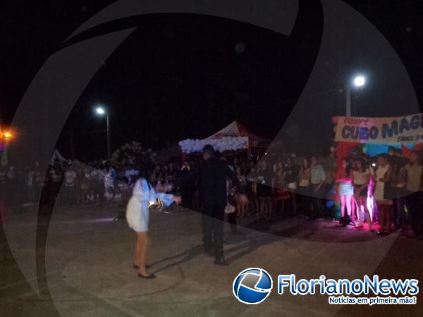 Apresentações culturais marcam primeiro dia de gincana do Colégio Estadual.(Imagem:FlorianoNews)