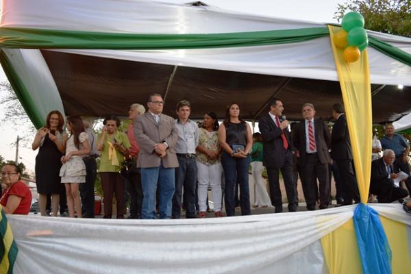 Recorde de público prestigia desfile cívico na Avenida Frei Antônio Curcio.(Imagem:Waldemir Miranda)