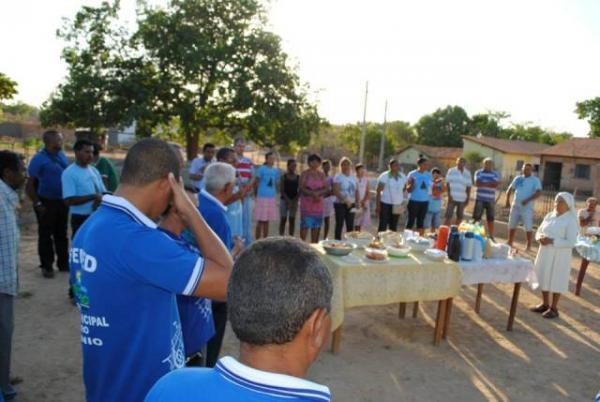 Fieis participam da abertura dos festejos de Nossa Senhora Aparecida em Floriano.(Imagem:FlorianoNews)