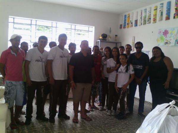 Escola Pequeno Príncipe realizou entrega de doações à APAE de Floriano.(Imagem:EPP)