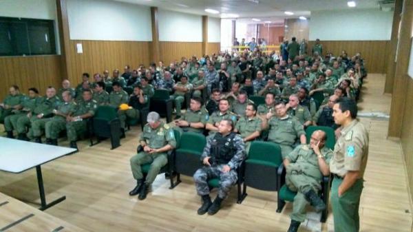 Comando da PM de Floriano participa de reunião sobre Plano de Policiamento Eleitoral.(Imagem:3BPM)