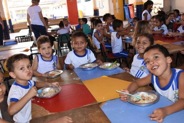 Merenda de Floriano tem cardápio nutricional diferenciado(Imagem:Secom Floriano)