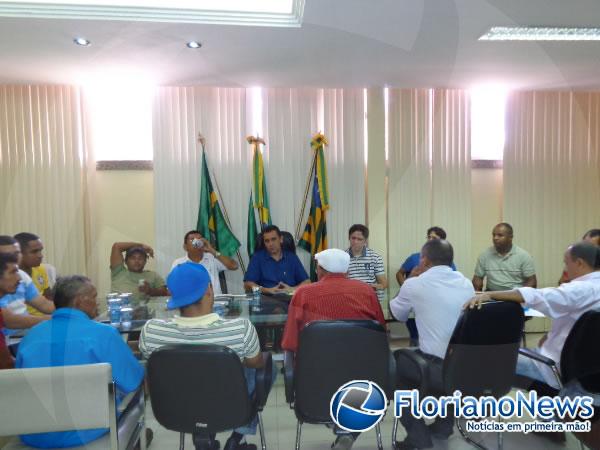 Prefeito e Liga Florianense se reúnem com desportistas de Floriano.(Imagem:FlorianoNews)
