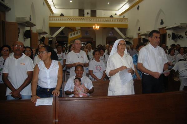 Prefeito de Floriano participa da Caminhada da Paz realizada pela Diocese.(Imagem:Secom)