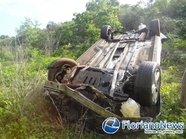 Grave acidente entre moto e carro deixa vítima fatal na PI-140.(Imagem:FlorianoNews)