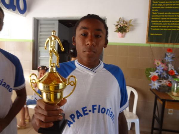 APAE de Floriano comemorou a vitória de alunos em olimpíadas estaduais.(Imagem:FlorianoNews)