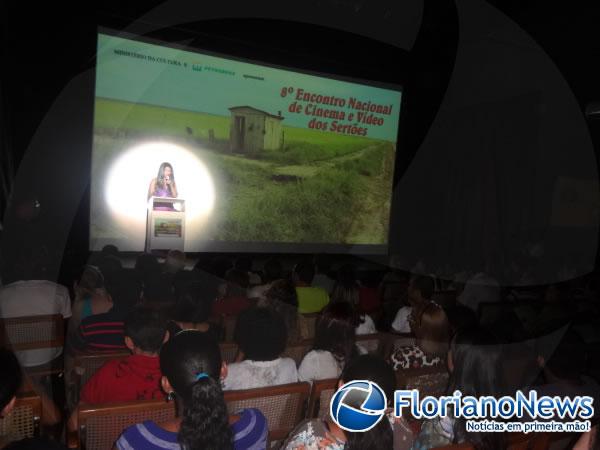 Realizada abertura do 8º Encontro Nacional de Cinema e Vídeo dos Sertões em Floriano.(Imagem:FlorianoNews)
