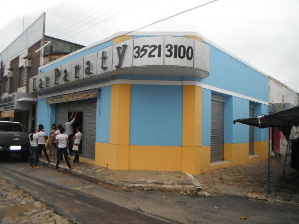 Arrase nas festas de fim de ano com roupas da loja Lar Paraty.(Imagem:FlorianoNews)