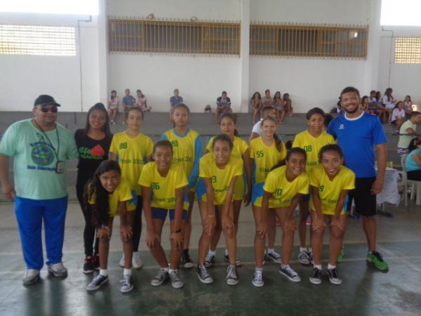 Jogos Interclasses promovem integração entre os alunos da U.E. Bucar Neto.(Imagem:FlorianoNews)