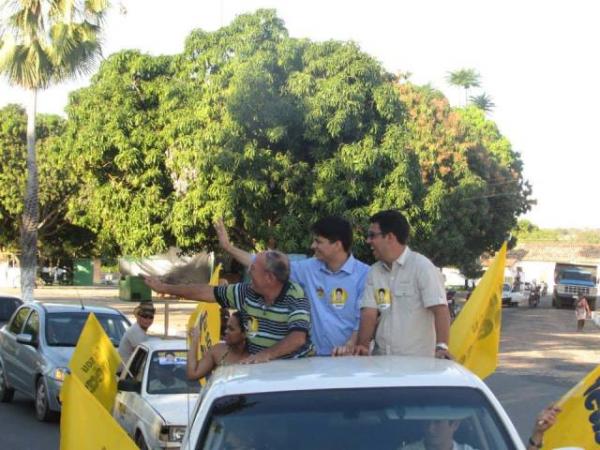 Enéas Maia participa de carreata em Jerumenha.(Imagem:Jaquelina Nascimento)