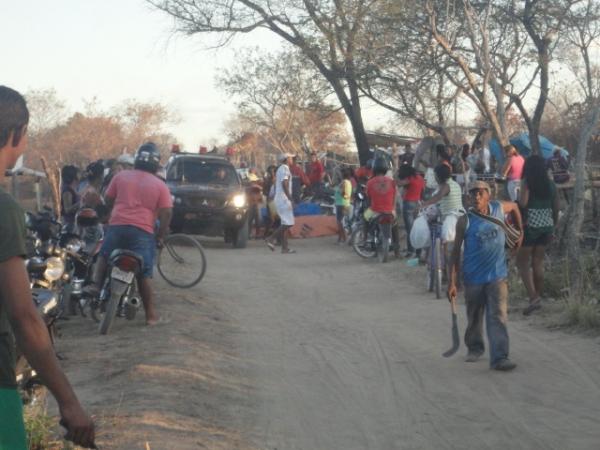 Chegada da Polícia no local(Imagem:Florianonews)