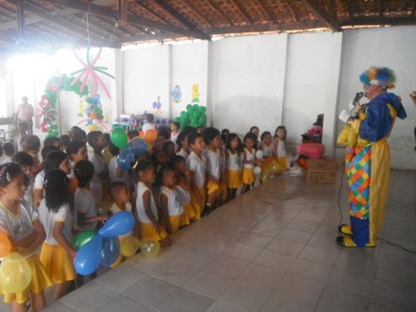  Escola Mega de Floriano realizou manhã recreativa em comemoração ao Dia da Criança.(Imagem:FlorianoNews)